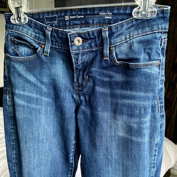 LEVI’S Demi curve jeans - Picture 3 of 4